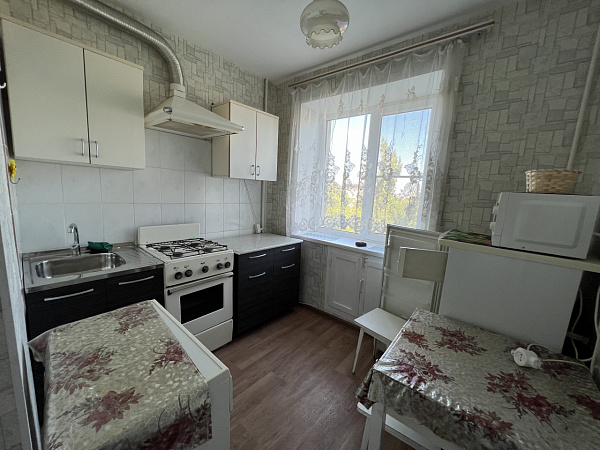 2-к.кв. Еременко, 100